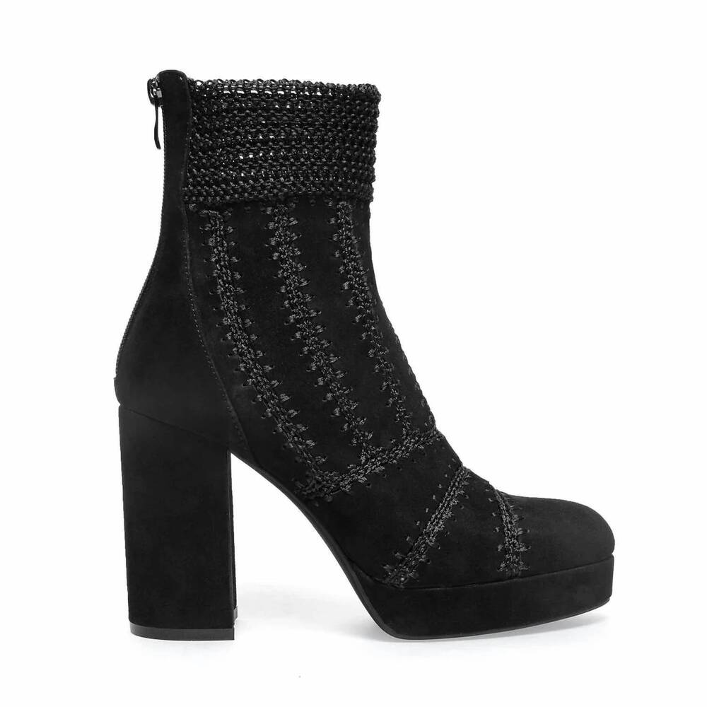 NEW SILENT D women's yasmin boot in black suede